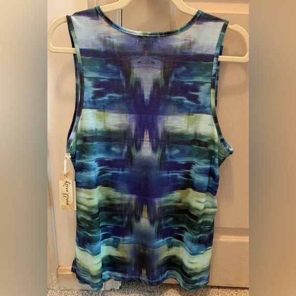✨NWT✨World Unity Blue Waves Tank Top Sz Medium - Picture 2 of 8
